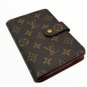 ⭐️ SOLD ⭐️ LOUIS VUITTON Porte-Papier Zip Wallet